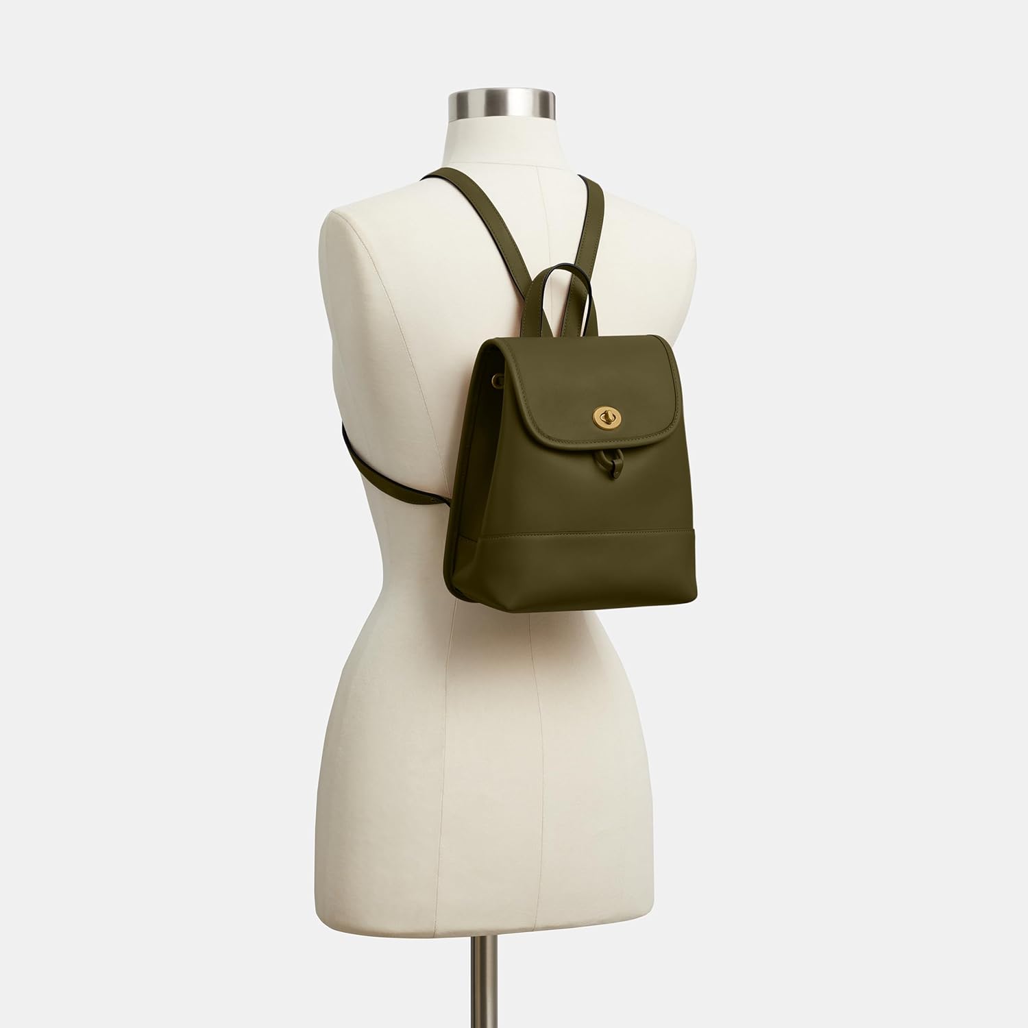 COACH The Originals Glovetanned Leather Turnlock Backpack