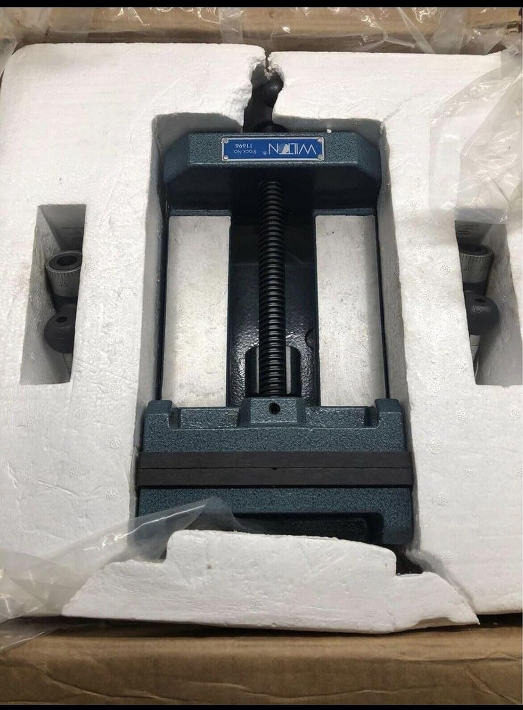 Wilton Cross-Slide Drill Press Vise, 6' Jaw Width & Max Opening, 2' Jaw Depth (Model CS6)