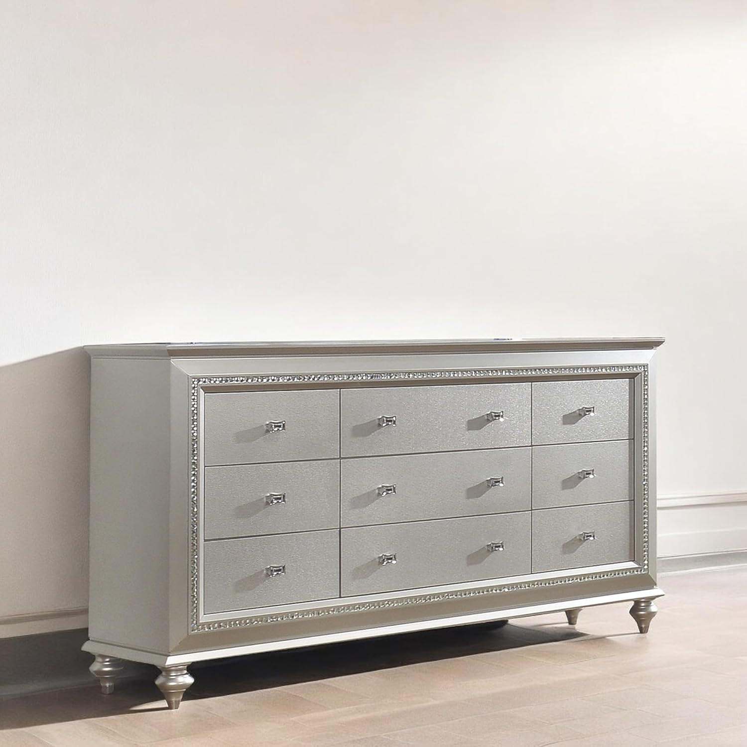 Acme Kaitlyn Rectangular Wood 9-Drawer Dresser with in Champagne White