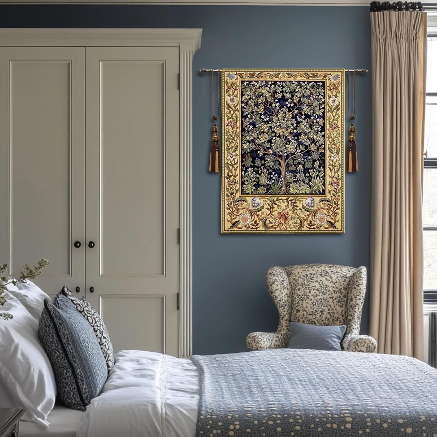 ORITURAL Medieval Tapestry, William Morris Tree of Life Tapestry, Vintage Tapestry, Jacquard Woven Tapestry Wall Hanging, Large Wall Tapestry for Living Room (Blue, 35L x 27W, Unframed)