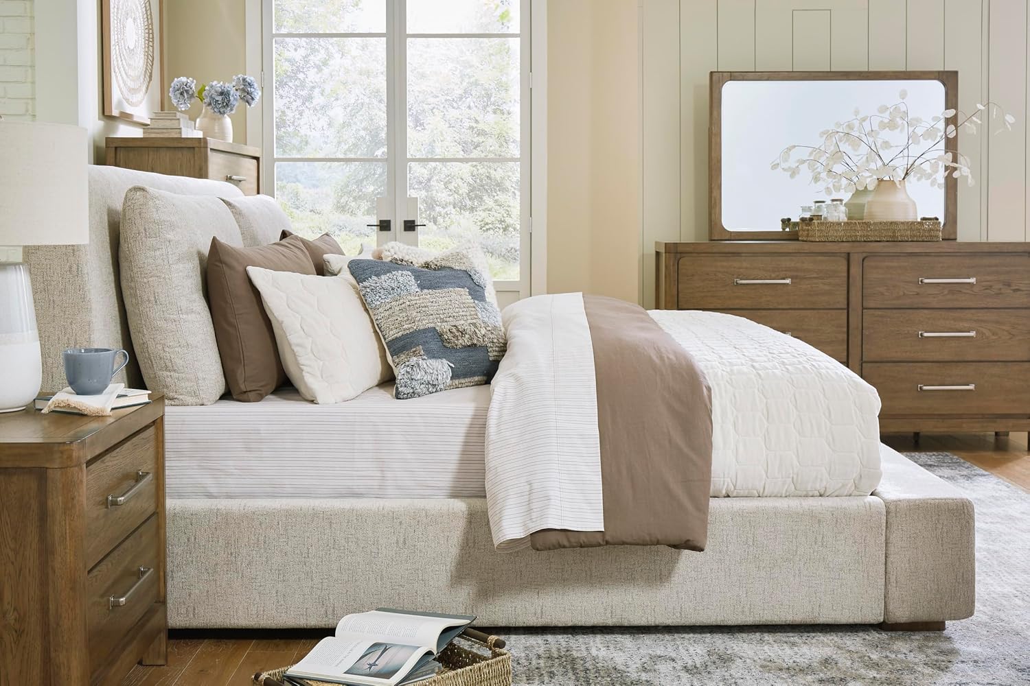 Signature Design by Ashley Cabalynn Casual 6 Drawer Dresser with Felt-lined Top Drawer for Bedroom, Light Brown