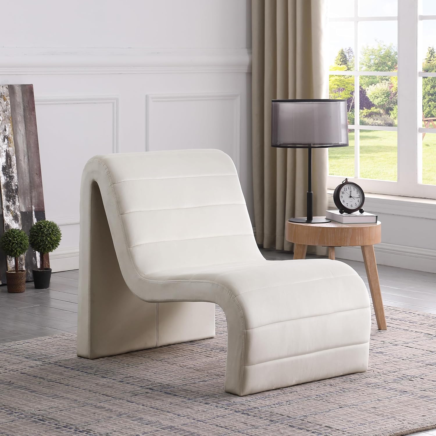 Meridian Furniture 403Cream Ivy Collection Modern | Contemporary Velvet Upholstered Accent Chair with Rich Cream Velvet, Channel Tufted Design, Curved Shape, 26.4' W x 37.4' D x 31.1' H, Cream