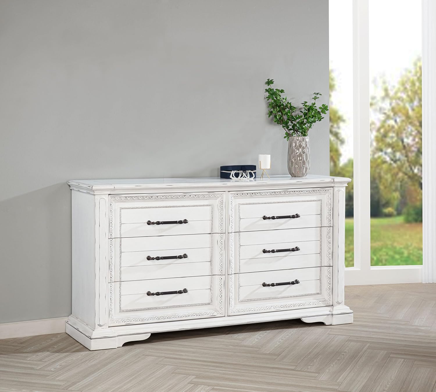 Coaster Home Furnishings - McKinney - Poplar Wood - 6-Drawer Dresser with Traditional Style, Jewelry Tray, Ornate Trim and Antique Bronze Hardware - Bedroom - Vintage White - 215873