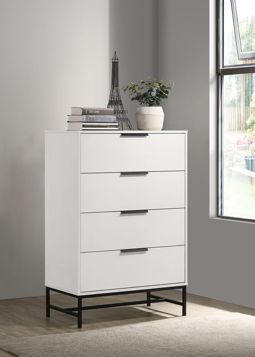 Coaster Home Furnishings - Sonora - Wood and Metal - 4-Drawer Chest with Black Hardware, Linear Handles and Metal Base - Contemporary - Bedroom - White - 224865