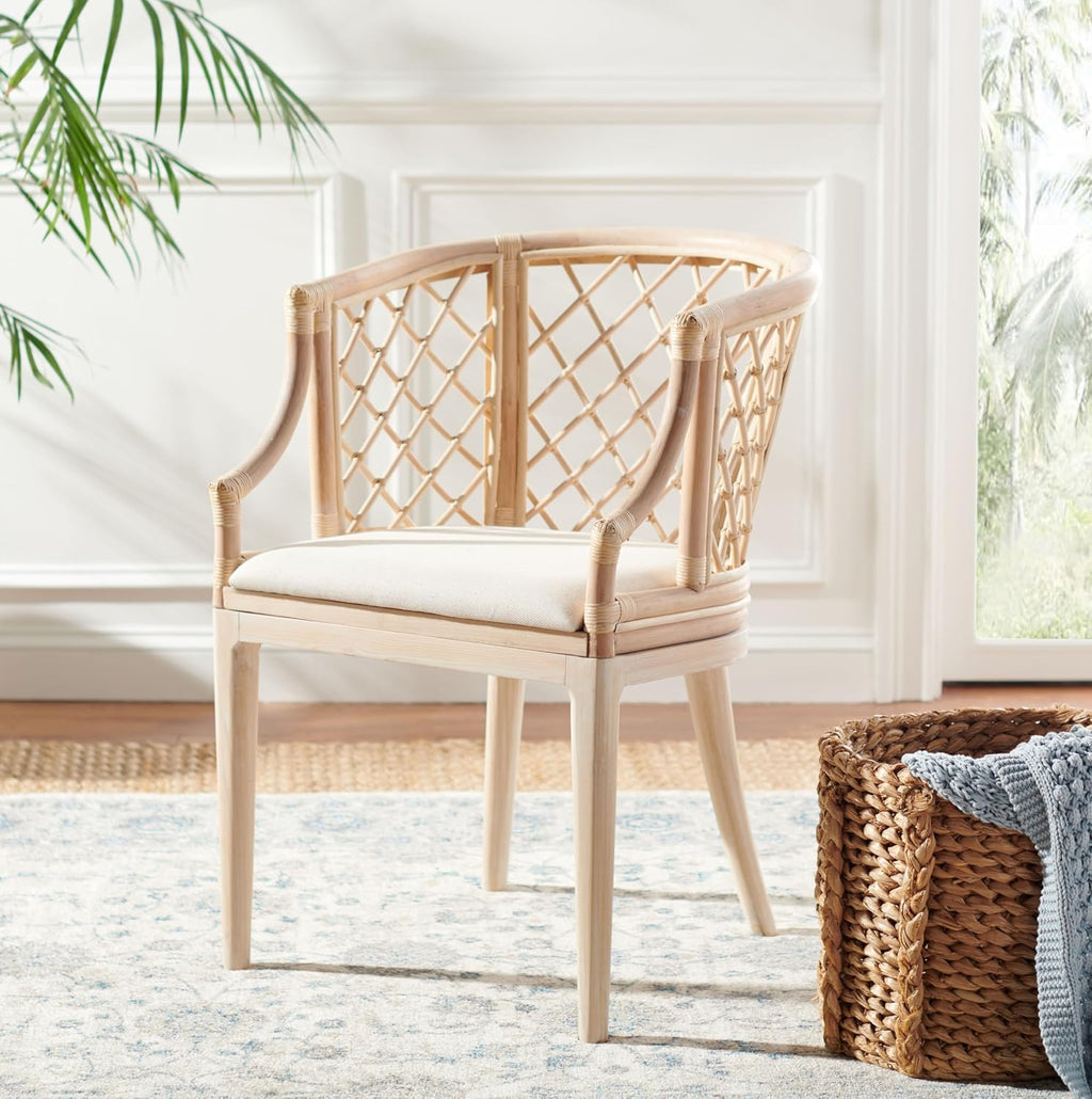 SAFAVIEH Home Collection – Carlotta Natural Rattan Arm Chair with White Cotton Cushion, Coastal Bistro Accent Chair for Dining, Living Room, Bedroom or Office (SEA4013B)