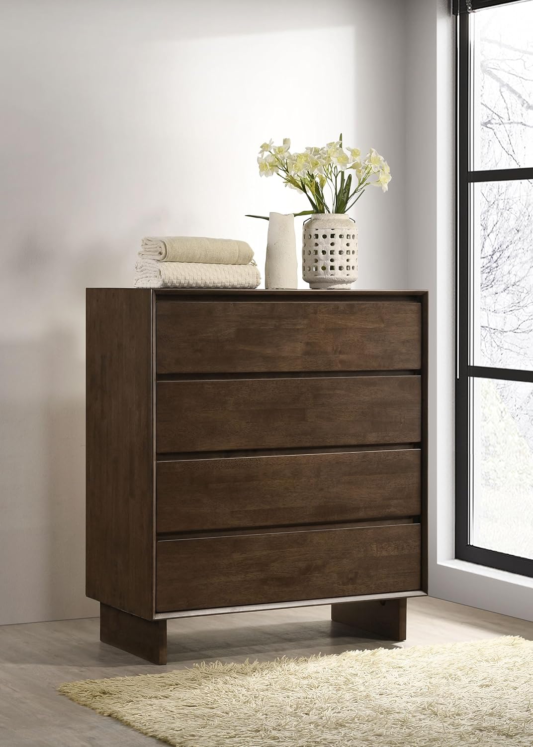Coaster Home Furnishings - Glenwood - Wood - 4-Drawer Chest of Drawers with Mitered Trim, Felt-Lined Top and Fingertip Pulls - Transitional - Bedroom - Warm Brown - 225015