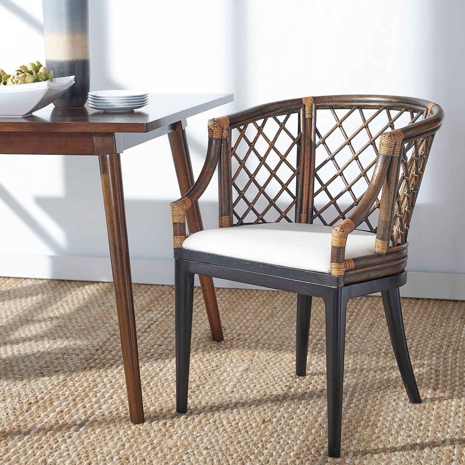 SAFAVIEH Furniture - Carlotta Rattan Arm Chair - Brown & Black - Solid Wood - Coastal Open-Arm Design - Ideal for Living Room, Sunroom, Bedroom (SEA4013C)