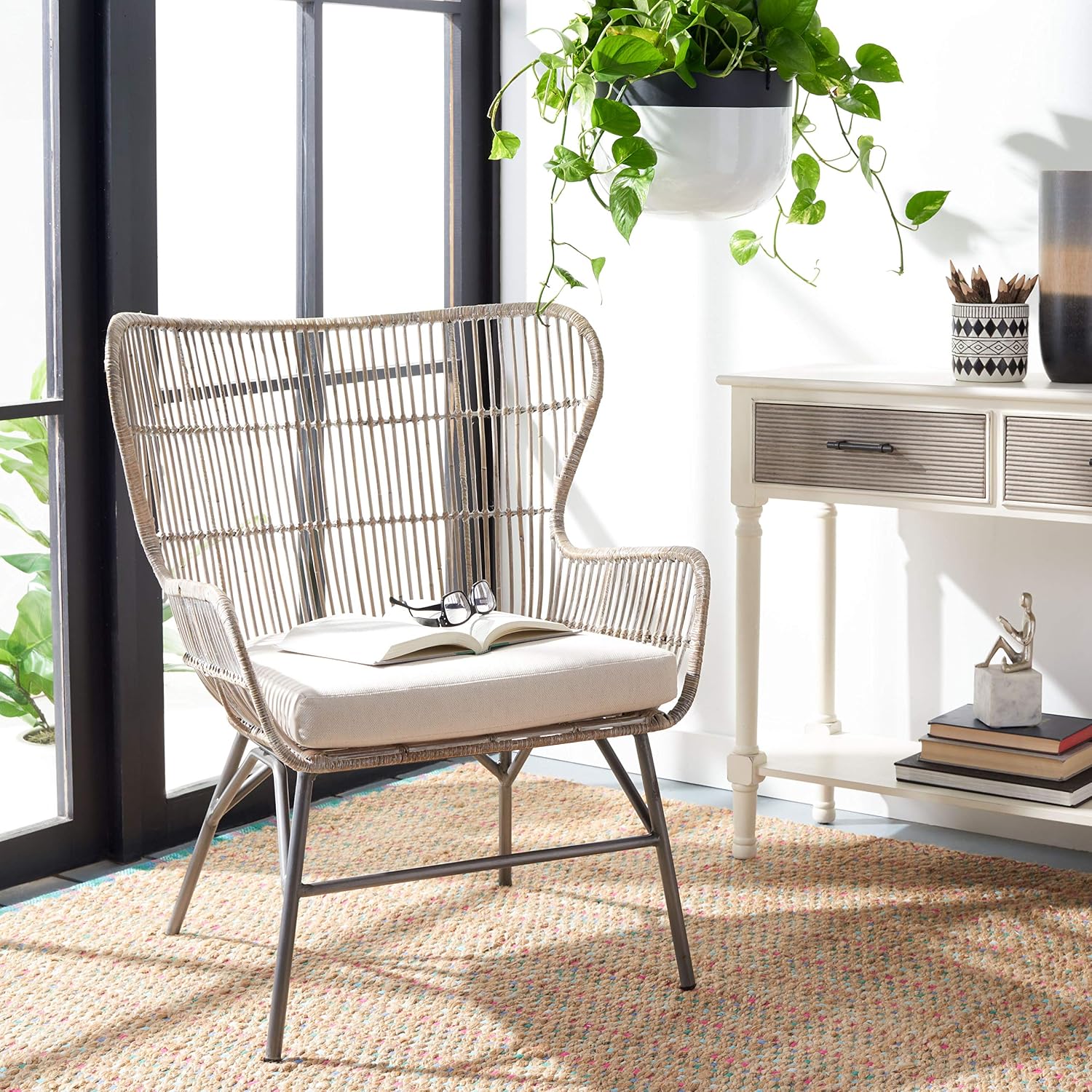 SAFAVIEH Home Collection Lenu Rattan Cushion Accent Chair, Grey White Wash/Black (ACH6510A)