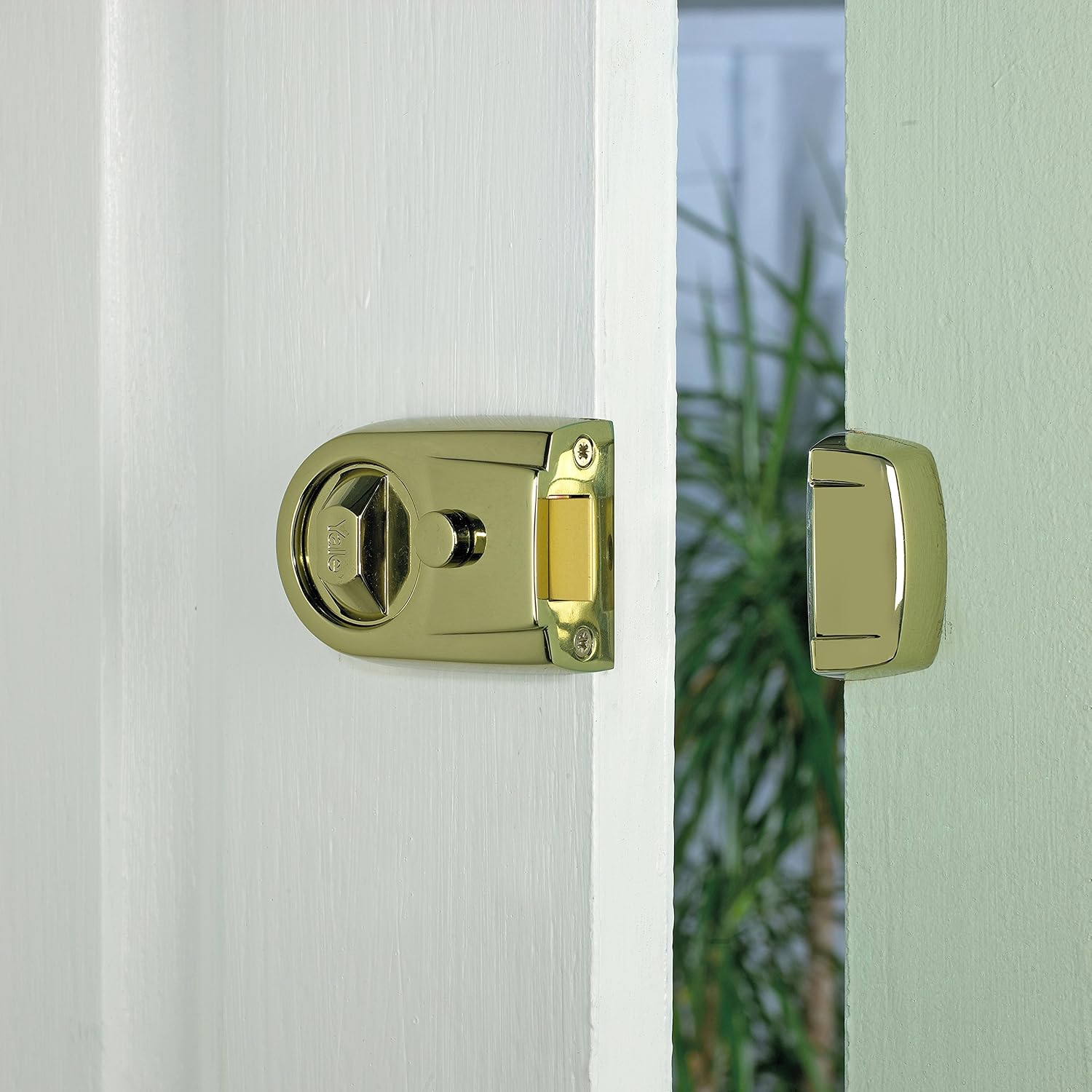 Yale P-Y3-BLX-PB-60 Contemporary Nightlatch, Standard Security, Brass Finish, 60 mm Backset